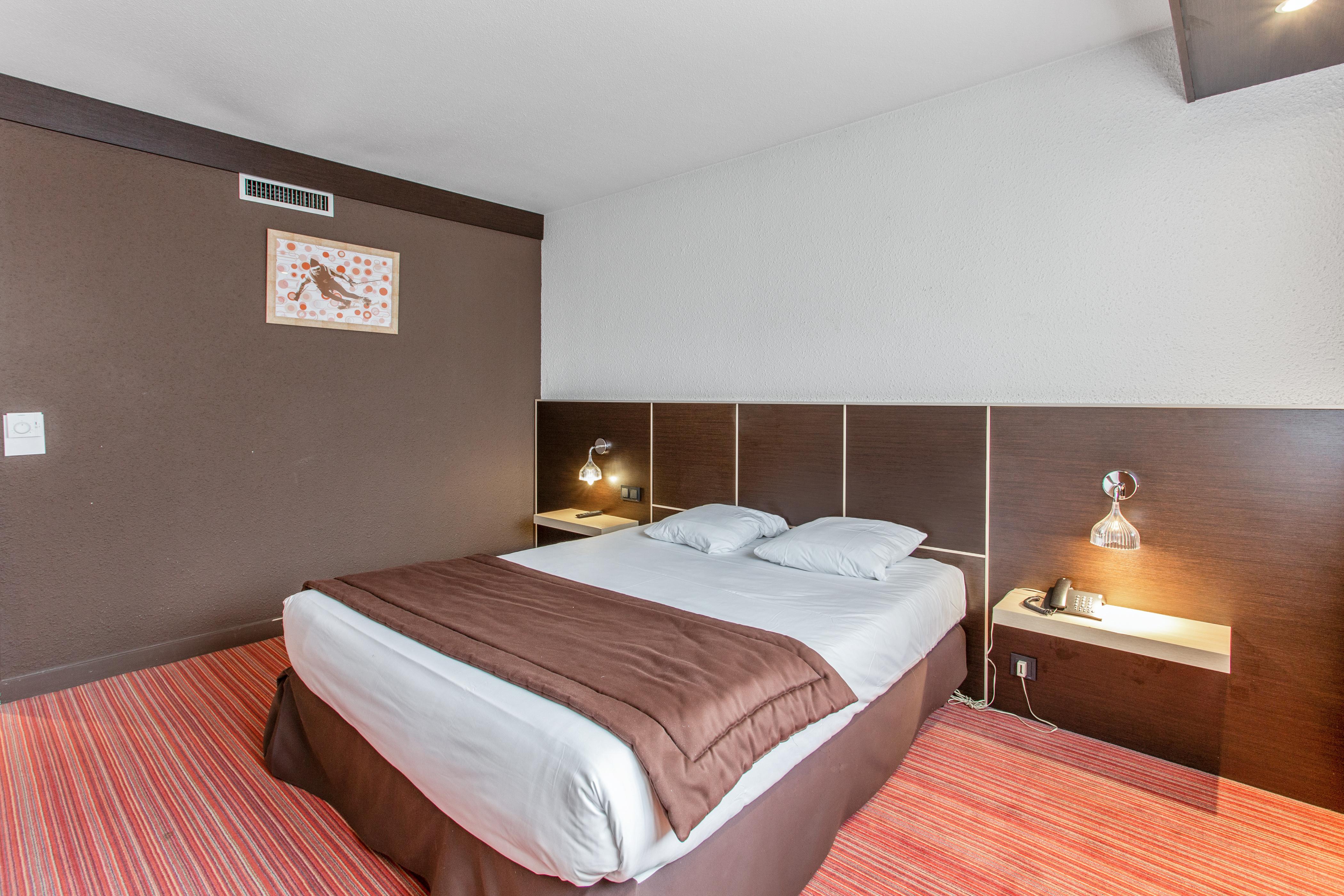 Zenitude Hotel Grenoble Alpexpo מראה חיצוני תמונה